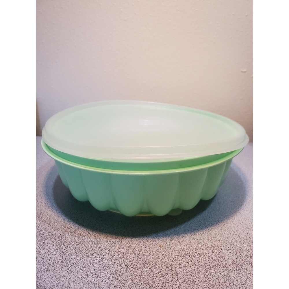 Tupperware Vintage Jello-Ring Mold Mint Green 3 Piece Set 1202 1203 620